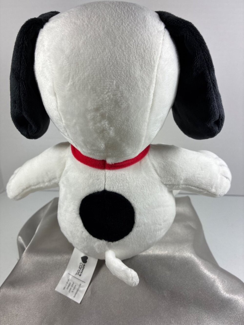 2019 Kohl's Cares Snoopy Plush 12" Peanuts - Picture 4 of 11
